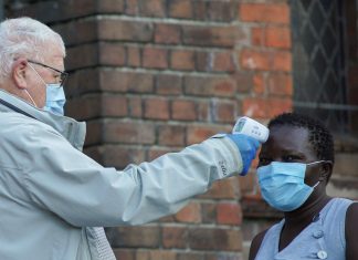 全球增至逾225萬人確診 不治的人數突破15萬