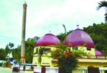 印尼:百年煤矿成旅游热点