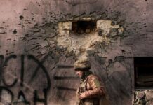 俄罗斯承认乌东两地区“独立”,世界如何反应?