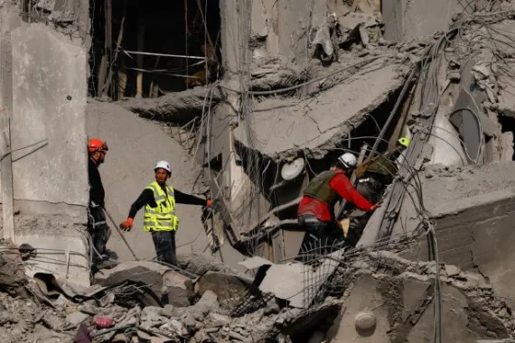 以伊衝突12天落幕:白宮:川普對進行對話持開放態度,但伊朗人可能會推翻政權,以色列宣布與伊朗停火稱已實現「所有」目標 國際油價應聲下跌5%