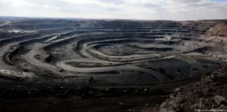 普京下令12月前制定稀土开采路线图 加强中朝俄边境交通联系