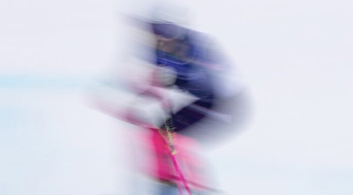 英国视障滑雪两将米兰赛场一喜一憾Mixed Fortunes for Britain Visually Impaired Skiers in Milan