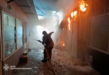 俄羅斯入侵烏克蘭第1502天:艾爾段會晤澤倫斯基;俄無人機攻擊烏東部市場致5死19傷